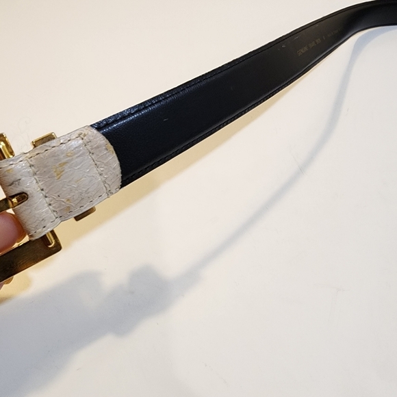 Women's Cream Genuine Sneak Leather Gold Tone Bucklet size M - Picture 7 of 11